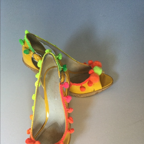 Aldo Wedge Platform Yellow Summer Shoes, Size 6 - Picture 2 of 8